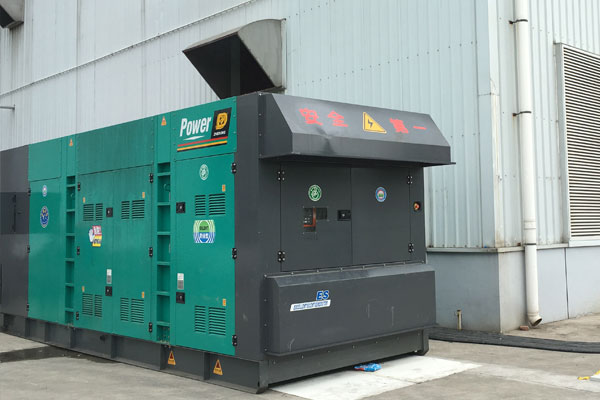 兴山燃油滤清器的更换流程是怎样的？