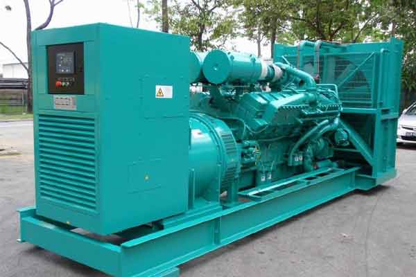 兴山柴油发电机组电压不稳定怎样维修？