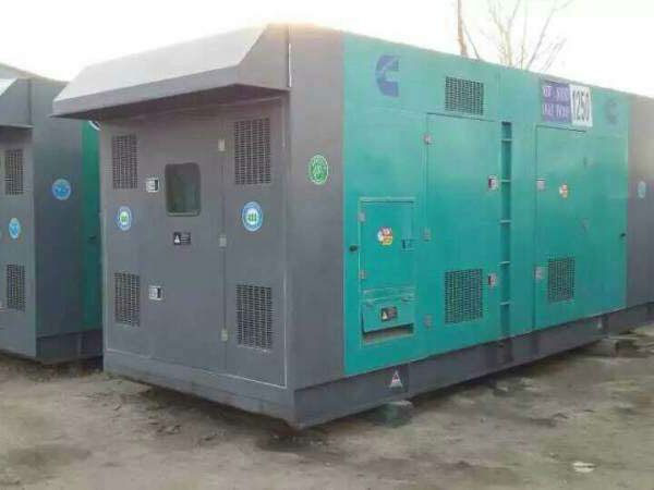 兴山合同中关于工期延误的责任如何界定和处理？